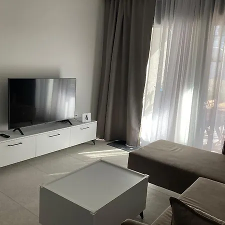 Artion Cozy Apartment
